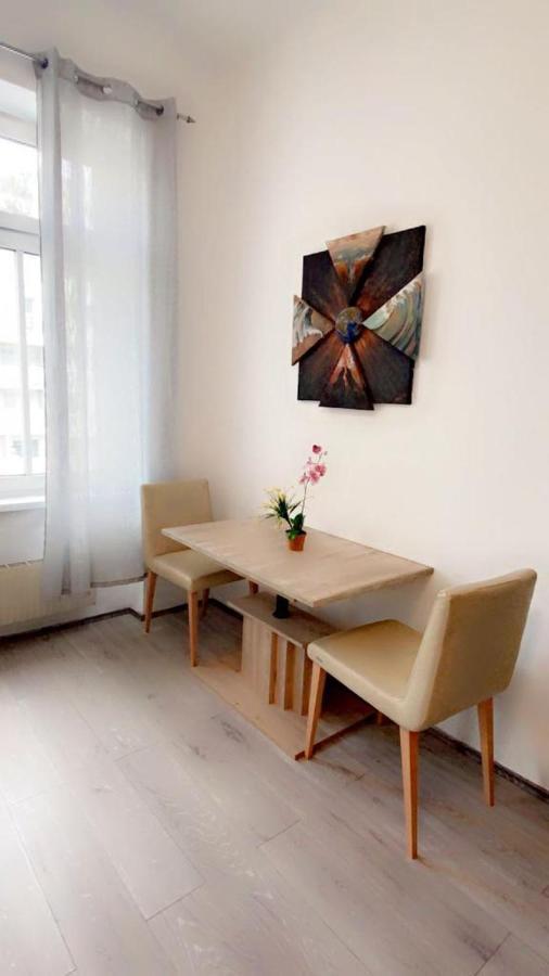 Superior Double Room Wh Вена Экстерьер фото